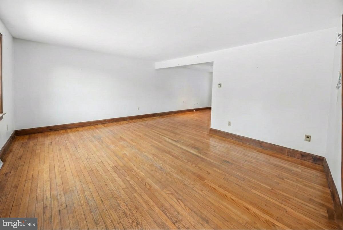 2414 Church Road Cinnaminson, NJ 08077 - Photo 15 of 41 Spacious living room w/ original hardwood floors.