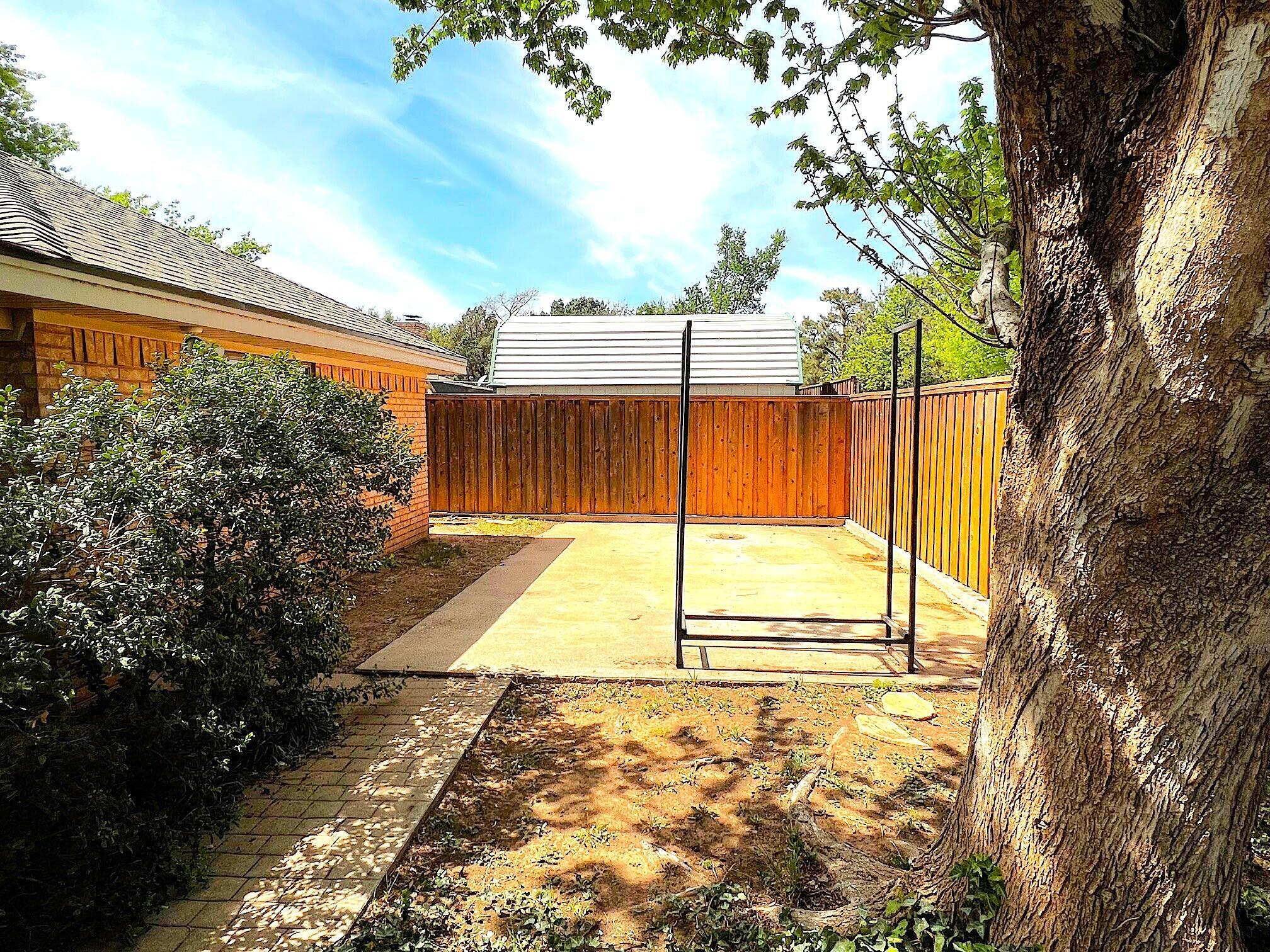 3506 86th Street Lubbock, TX 79423 - Photo 29 of 29 a view of a backyard