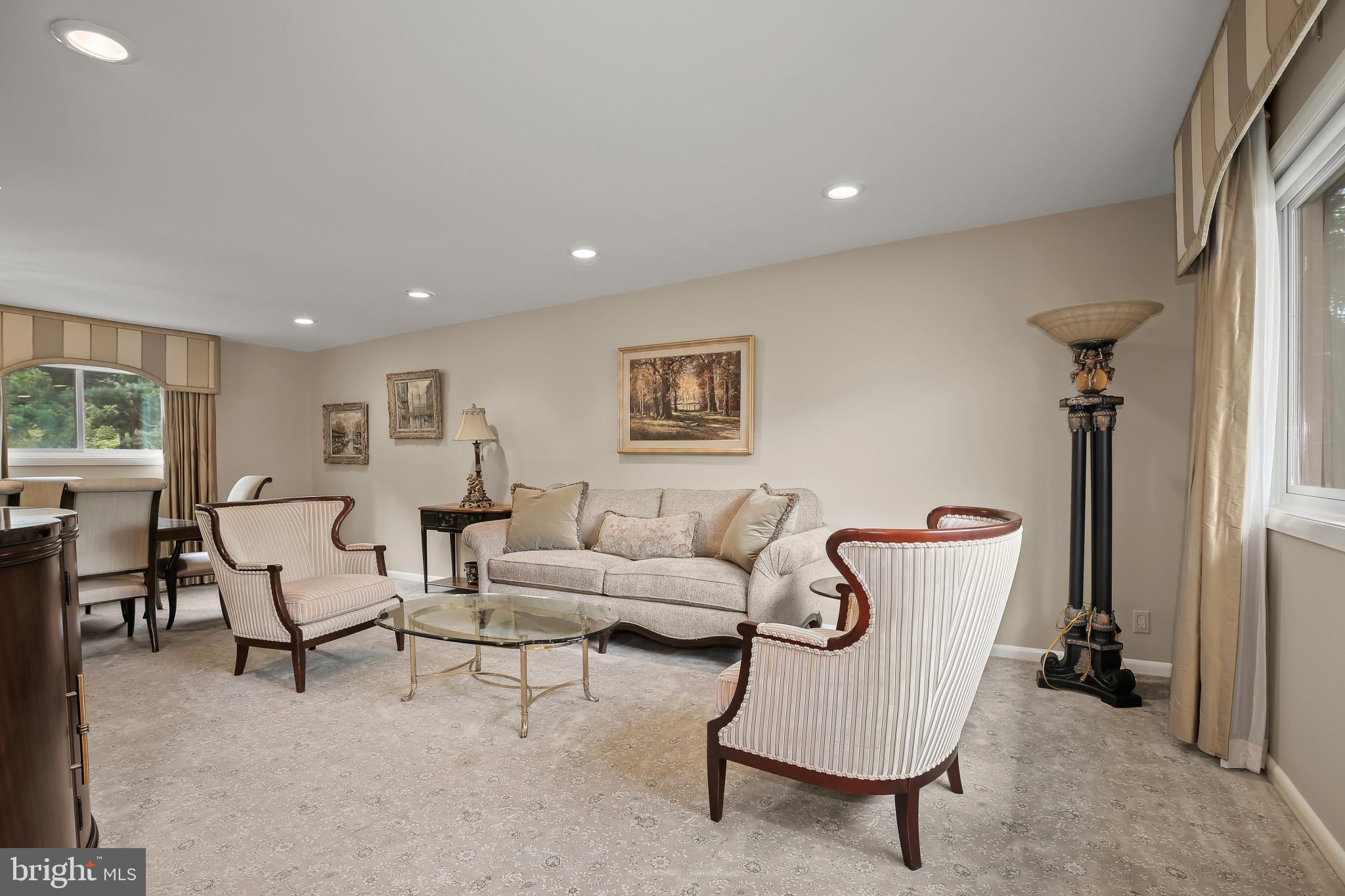 2209 Sugarcone Road Baltimore, MD 21209 - Photo 6 of 52 Living Room