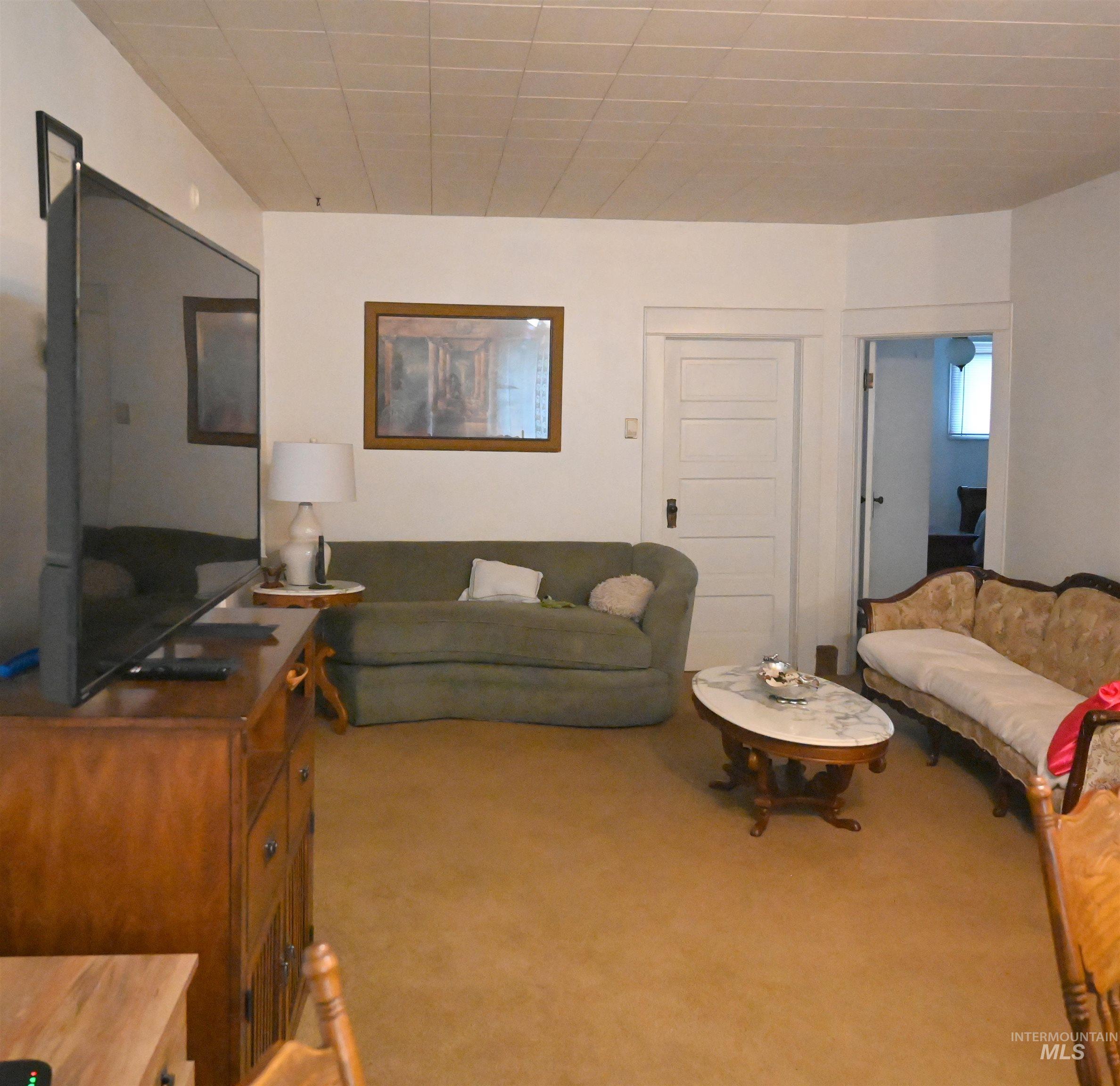 646 Riverside Avenue Orofino, ID 83544 - Photo 10 of 23 View of carpeted living area