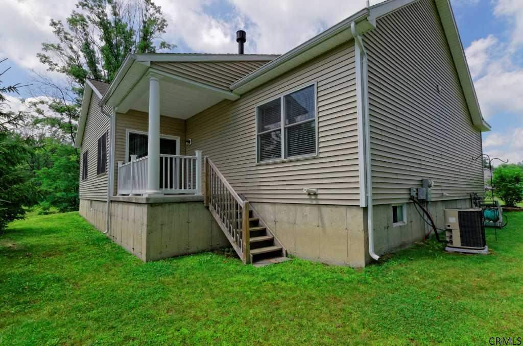 32 Laura Lane Niskayuna, NY 12304 - Photo 23 of 25 Photo 23