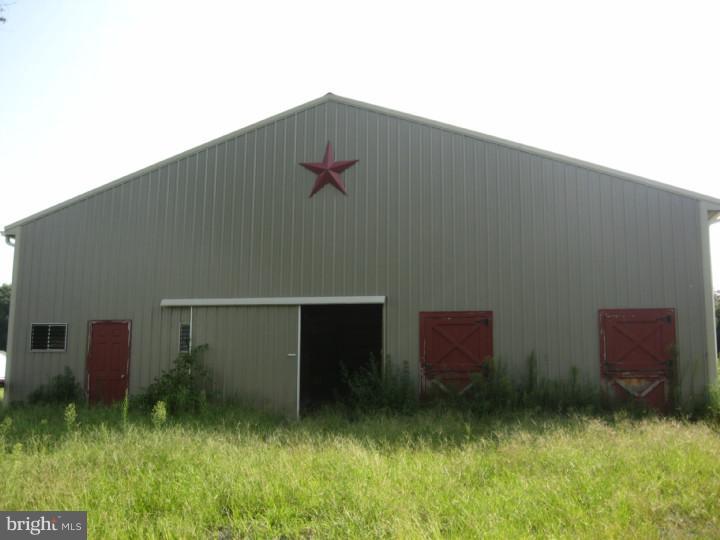 2225 Fostertown Road Hainesport, NJ 08036 - Photo 7 of 25 Barn