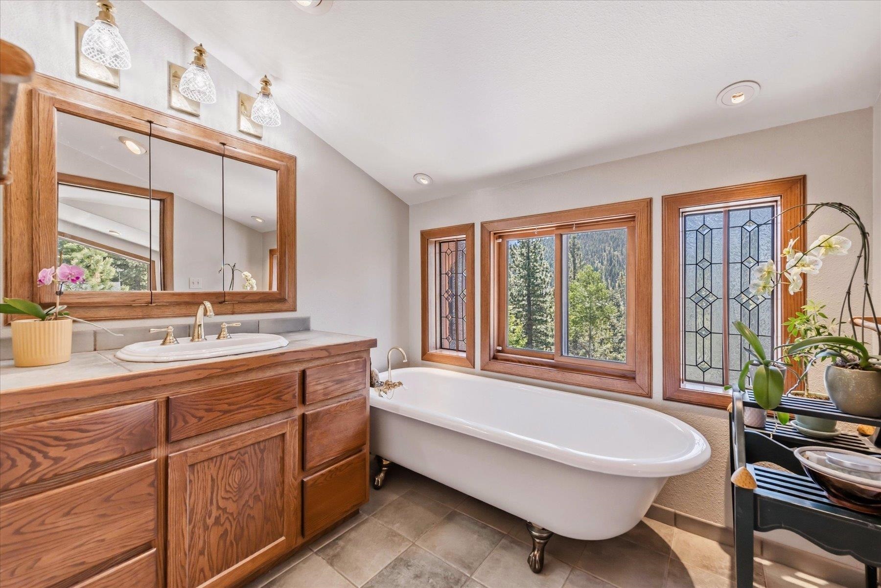 1081 Sandy Way Olympic Valley, CA 96146 - Photo 13 of 28