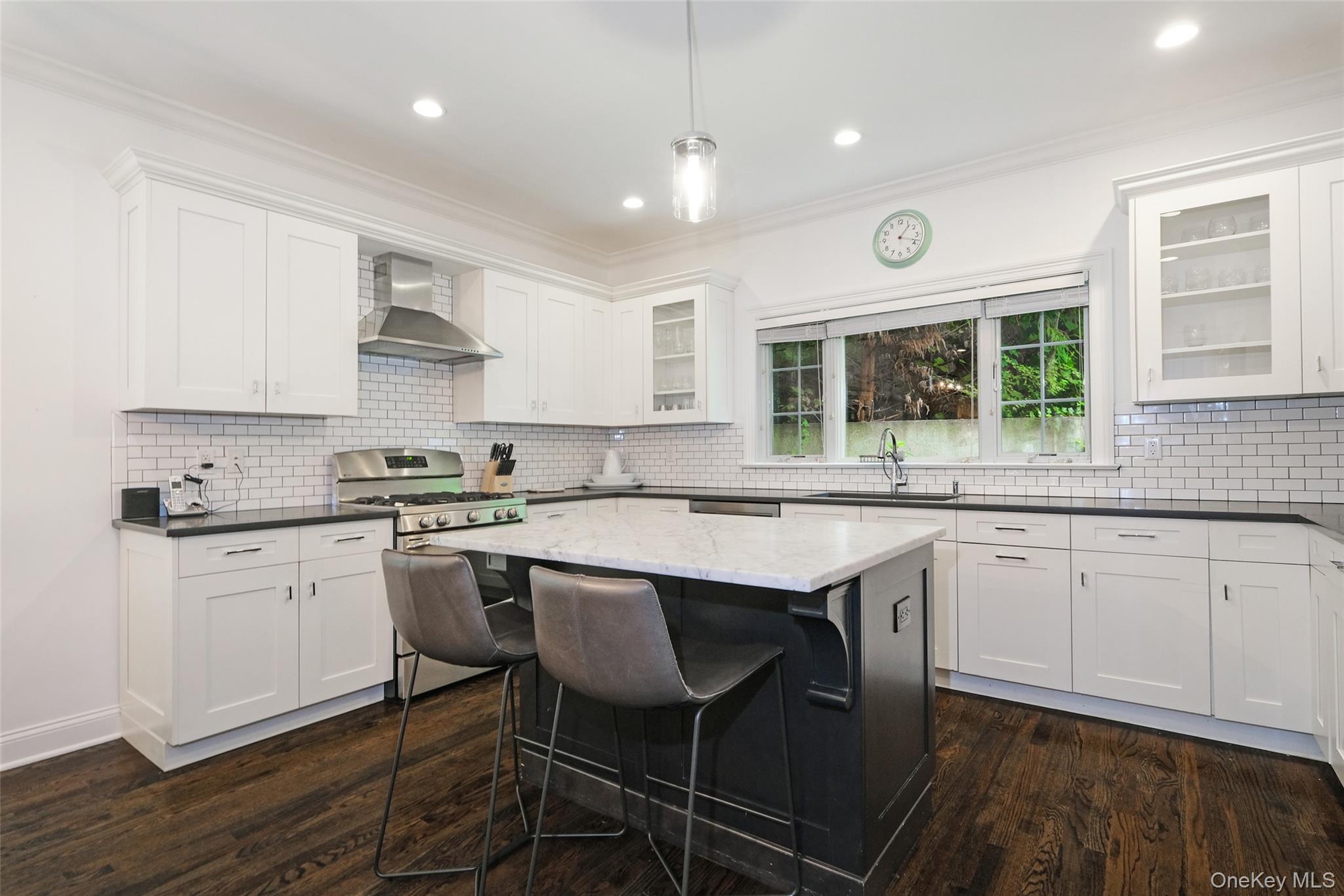 23 Cedar Place Rye, NY 10580 - Photo 8 of 24