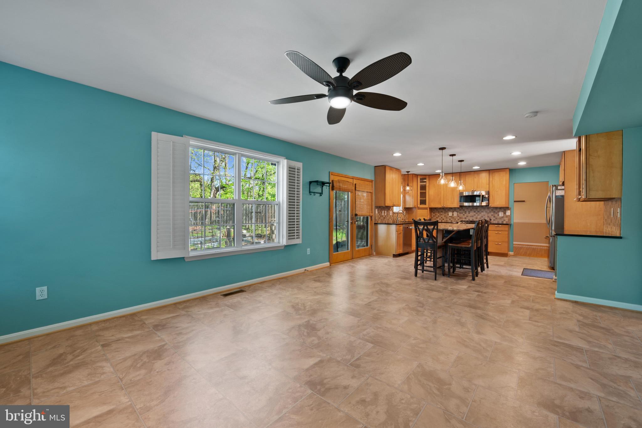 9254 Cartersville Road Columbia, MD 21046 - Photo 13 of 29 Family room