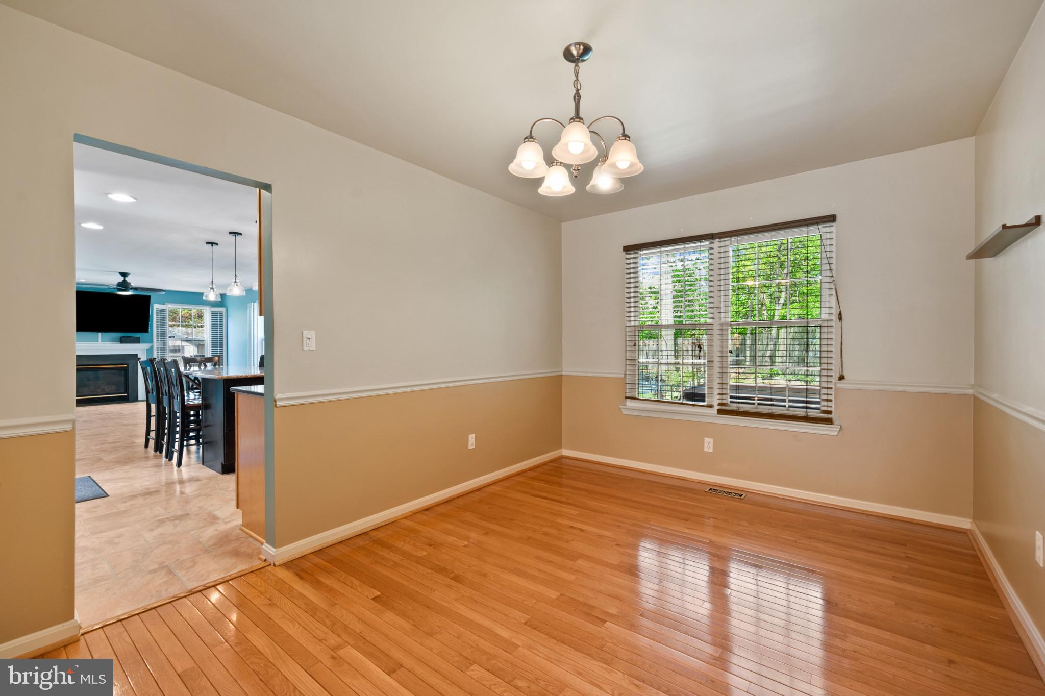 9254 Cartersville Road Columbia, MD 21046 - Photo 9 of 29 Dining room