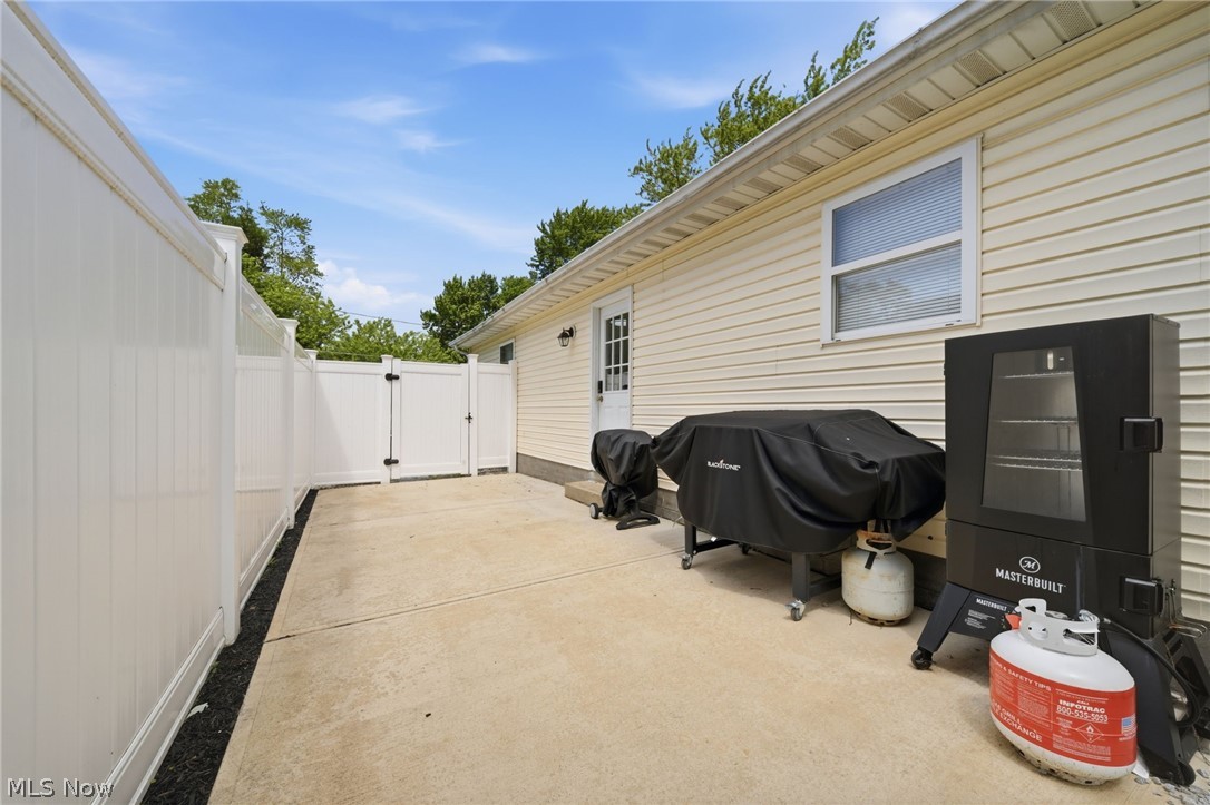 1469 Chapman Avenue Madison, OH 44057 - Photo 22 of 28