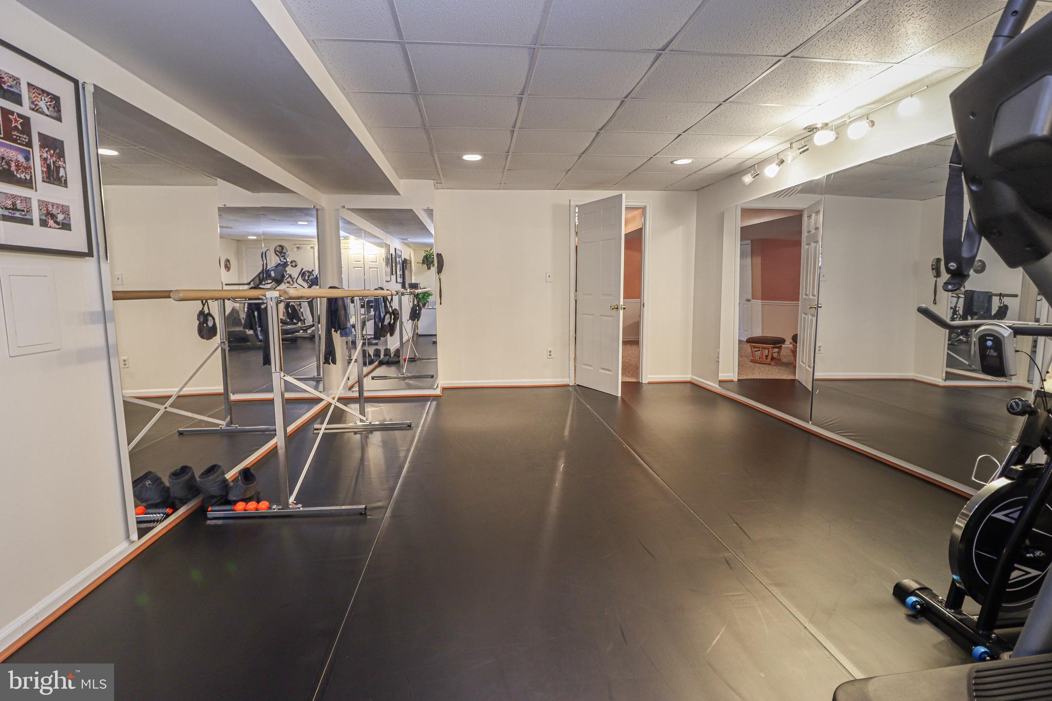 4511 Orr Drive Chantilly, VA 20151 - Photo 48 of 76