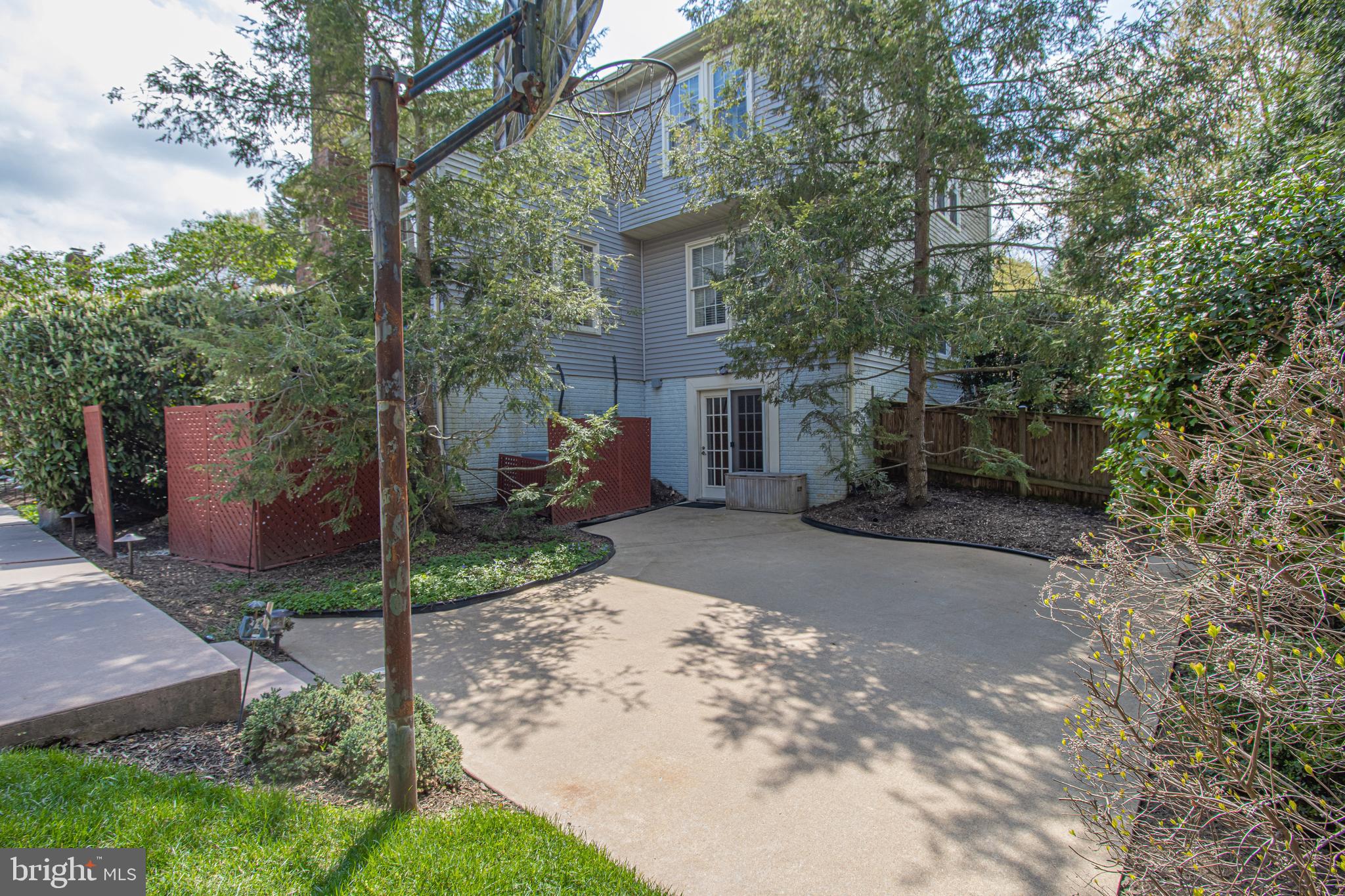 4511 Orr Drive Chantilly, VA 20151 - Photo 71 of 76