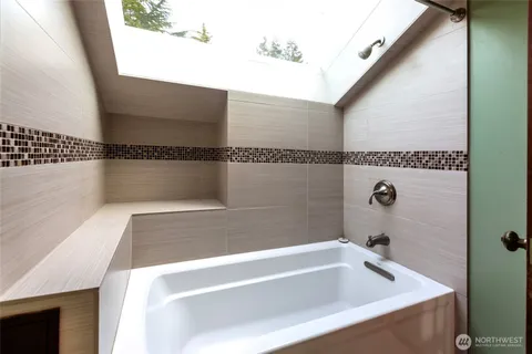 $725,000 | 847 Argyle Avenue, Friday Harbor, WA 98250