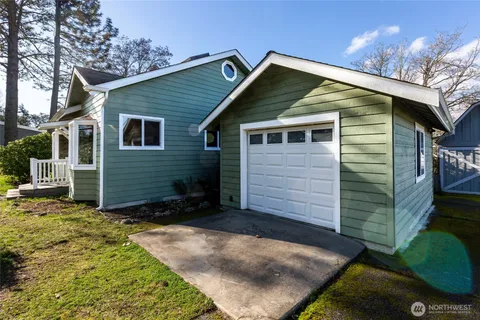 $725,000 | 847 Argyle Avenue, Friday Harbor, WA 98250