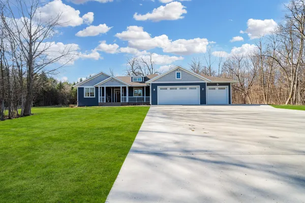 $769,000 | 5201 Colonial Court, Alexandria, MN 56308