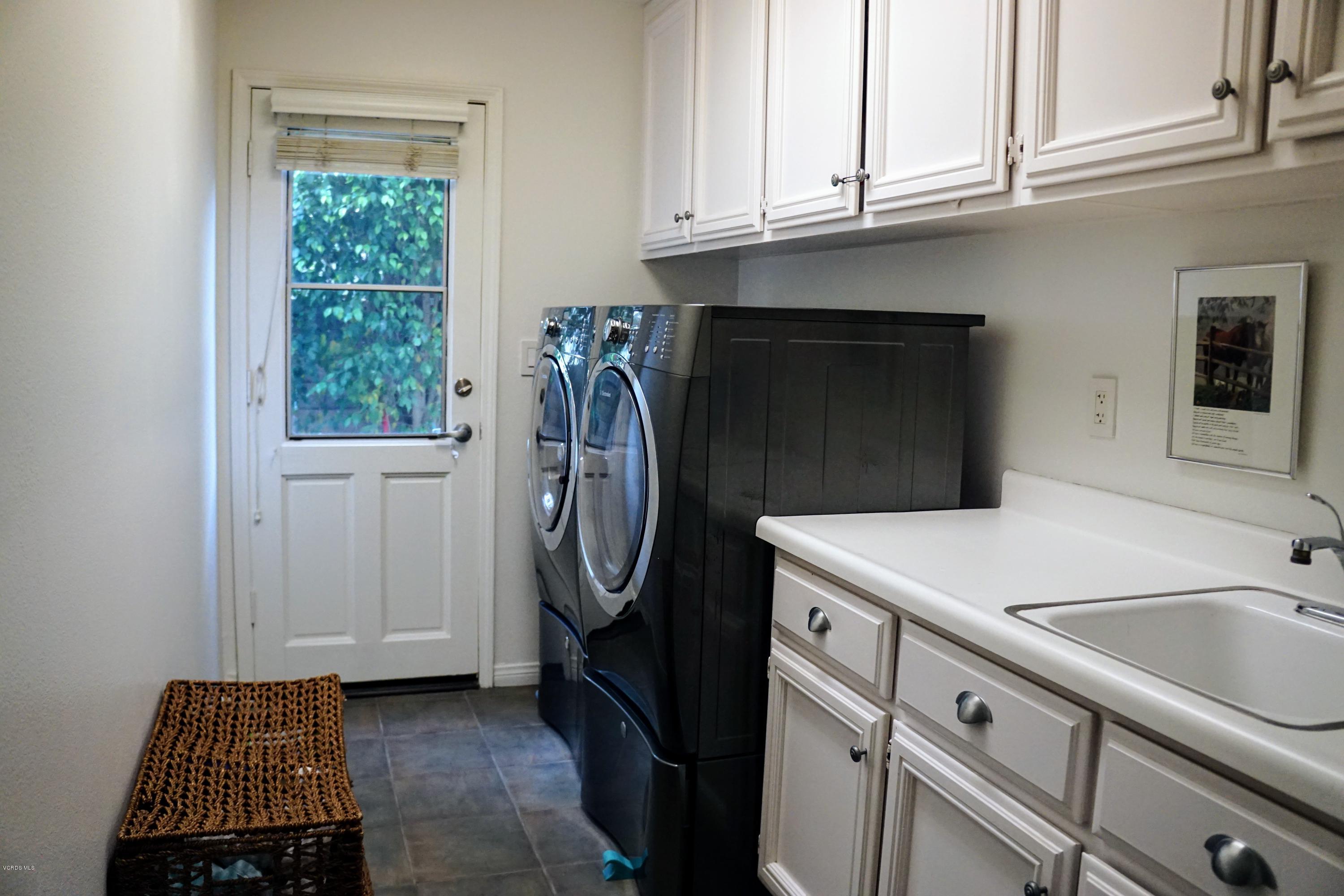 2101 Glen Eagles Court Oxnard, CA 93036 - Photo 23 of 45 DSC03678