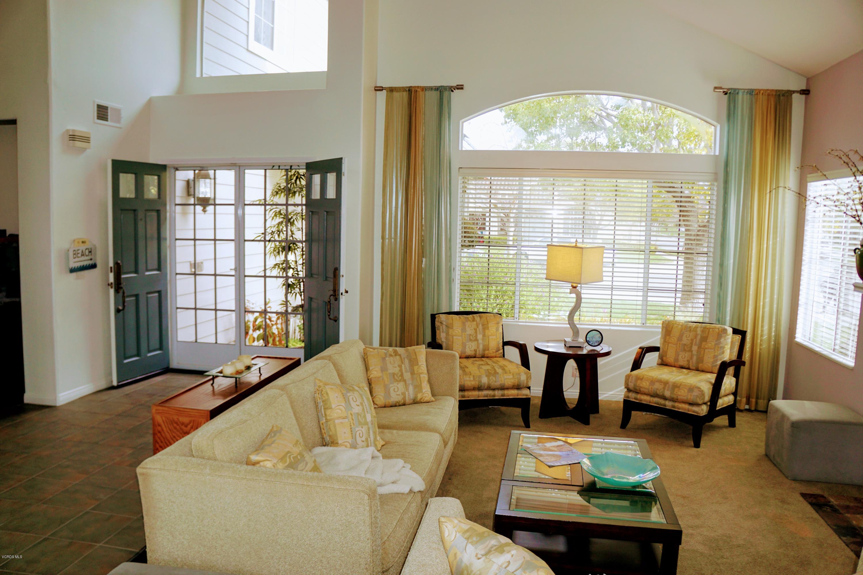 2101 Glen Eagles Court Oxnard, CA 93036 - Photo 5 of 45 DSC03654