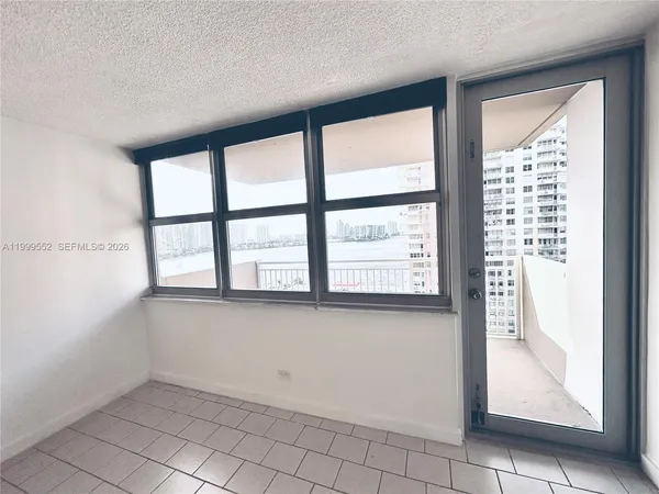 $2,500 | 250 174th Street, Unit 1212, Sunny Isles Beach, FL 33160