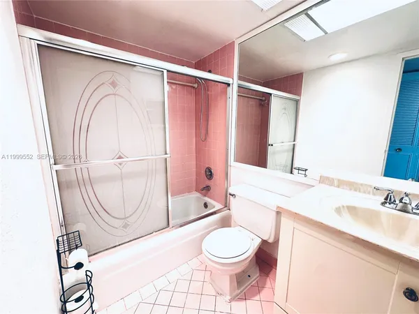 $2,500 | 250 174th Street, Unit 1212, Sunny Isles Beach, FL 33160