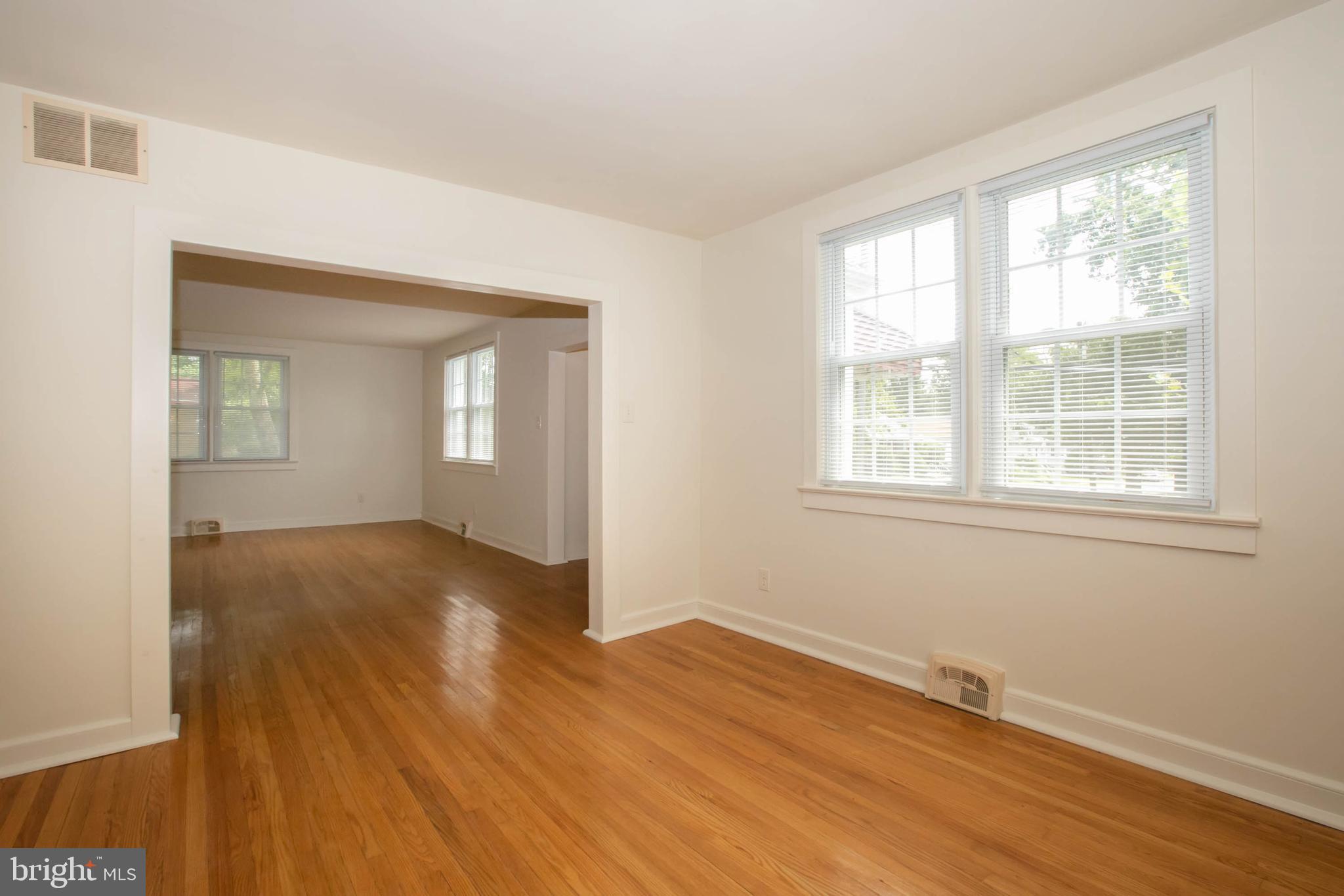 409 Church Road Cherry Hill, NJ 08002 - Photo 14 of 43 DINING ROOM