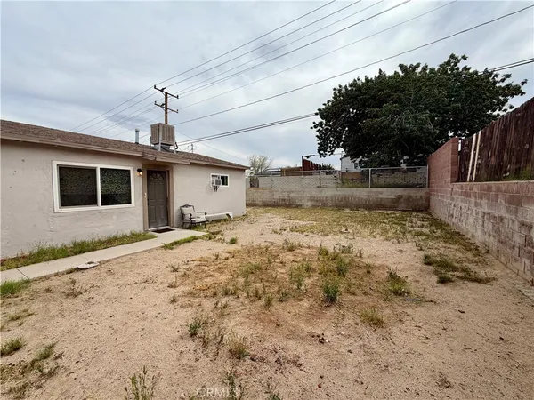 $315,000 | 313 Maxine Avenue, Barstow, CA 92311