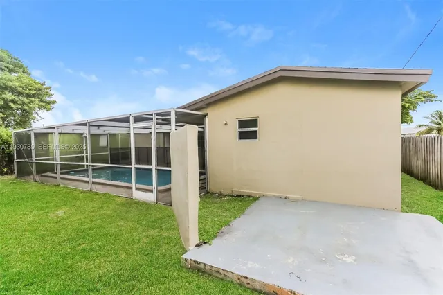 $3,215 | 7560 Venetian Street, Miramar, FL 33023