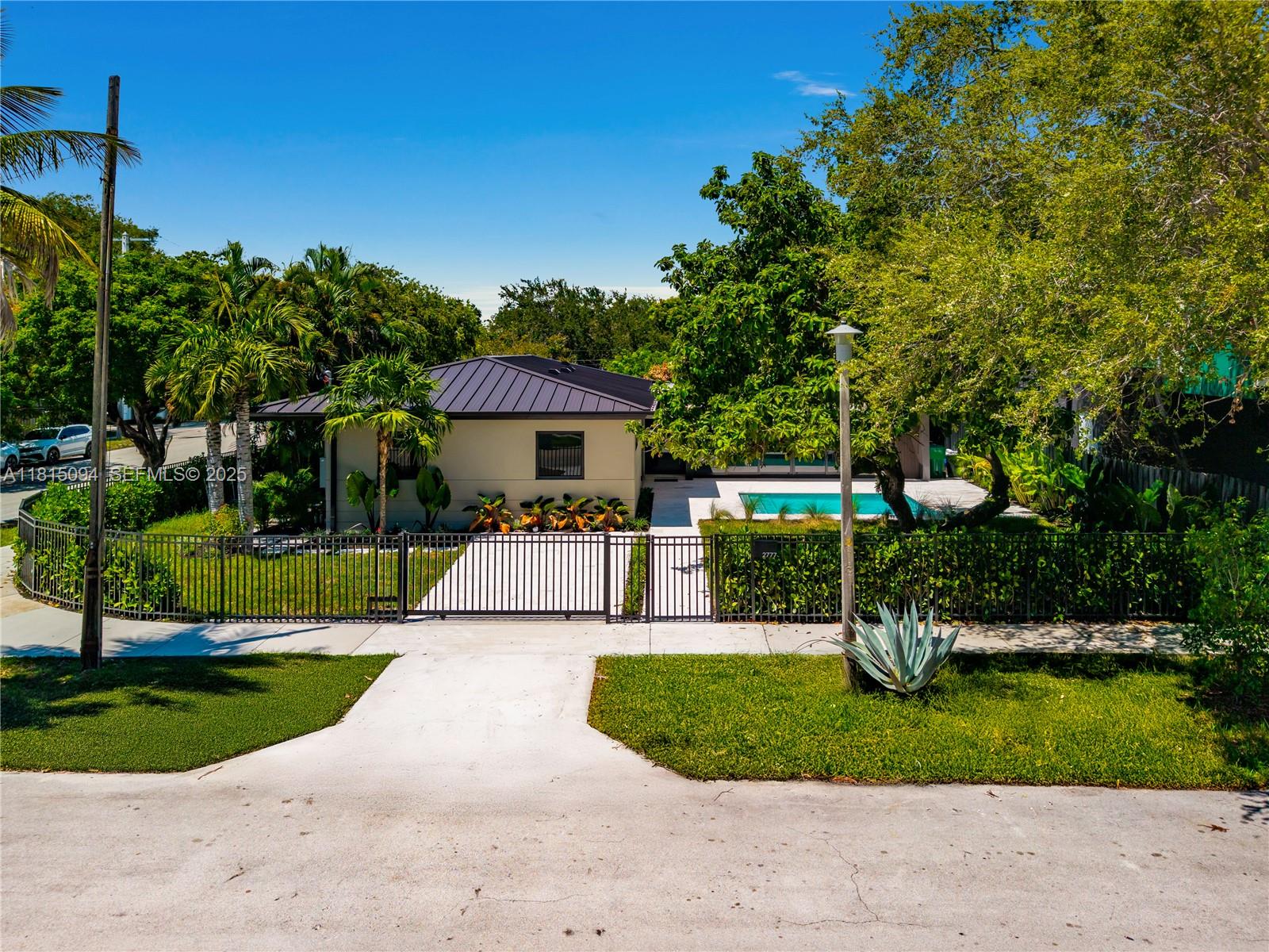 2777 Calusa Street Miami, FL 33133 - Photo 4 of 45