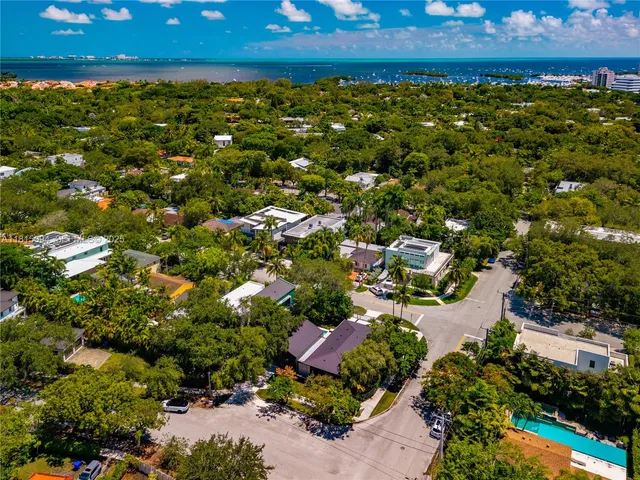 $3,299,000 | 2777 Calusa Street, Miami, FL 33133