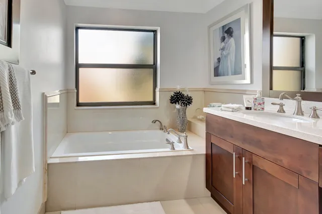 $549,000 | 5308 Fairway Woods Drive, Unit 4712, Delray Beach, FL 33484