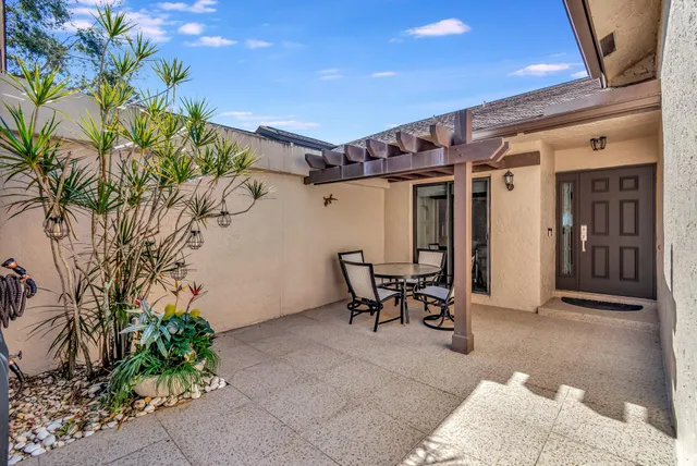$549,000 | 5308 Fairway Woods Drive, Unit 4712, Delray Beach, FL 33484