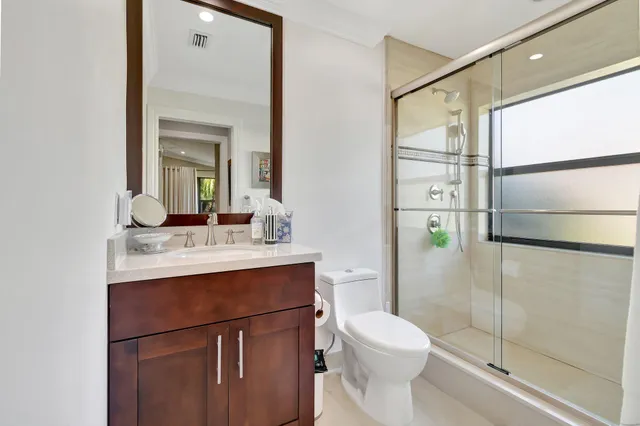 $549,000 | 5308 Fairway Woods Drive, Unit 4712, Delray Beach, FL 33484