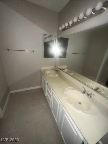 $1,130 | 5710 East Tropicana Avenue, Unit 1164, Las Vegas, NV 89122