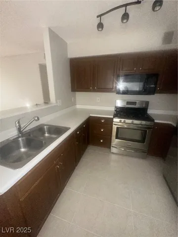 $1,130 | 5710 East Tropicana Avenue, Unit 1164, Las Vegas, NV 89122