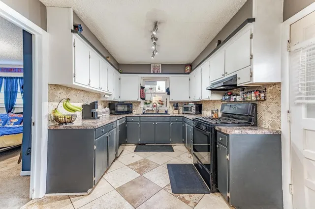 $175,000 | 1350 North Taylor Street, El Dorado, KS 67042