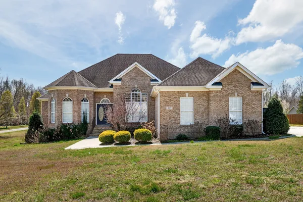 $579,000 | 12 Sonoma Drive, Fayetteville, TN 37334