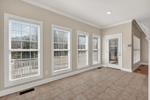 $579,000 | 12 Sonoma Drive, Fayetteville, TN 37334