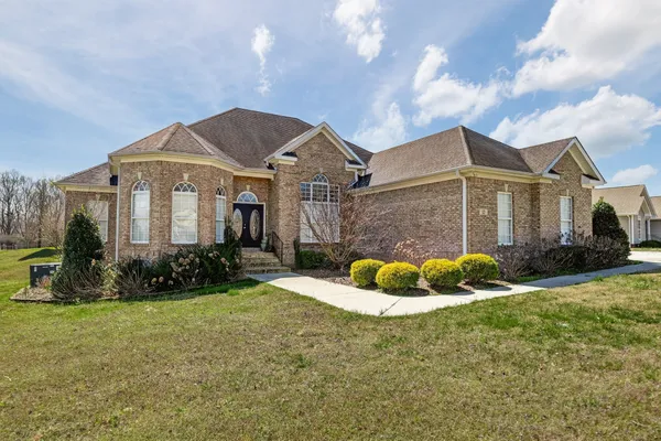 $579,000 | 12 Sonoma Drive, Fayetteville, TN 37334