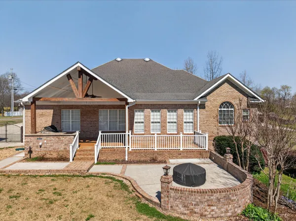 $579,000 | 12 Sonoma Drive, Fayetteville, TN 37334