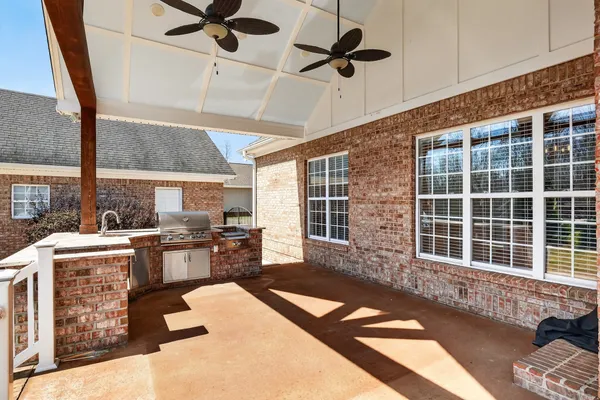 $579,000 | 12 Sonoma Drive, Fayetteville, TN 37334