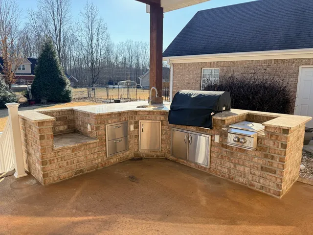 $599,000 | 12 Sonoma Drive, Fayetteville, TN 37334