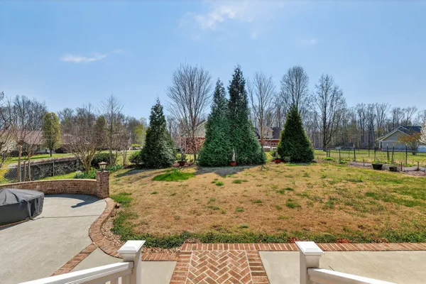 $579,000 | 12 Sonoma Drive, Fayetteville, TN 37334
