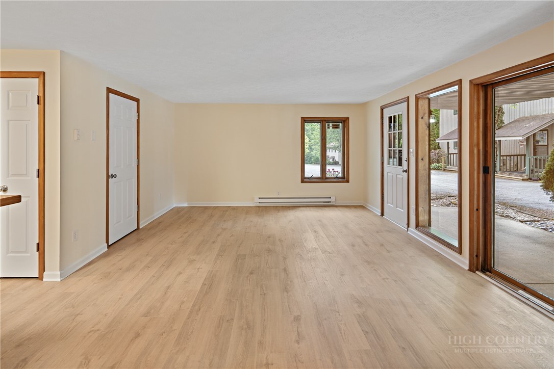 240 South Slope Road, Unit 2 Banner Elk, NC 28604 - Photo 5 of 22