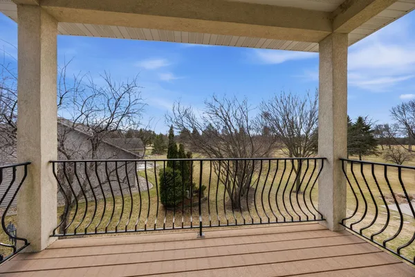 $660,000 | 1320 Heritage Avenue Northwest, Hutchinson, MN 55350