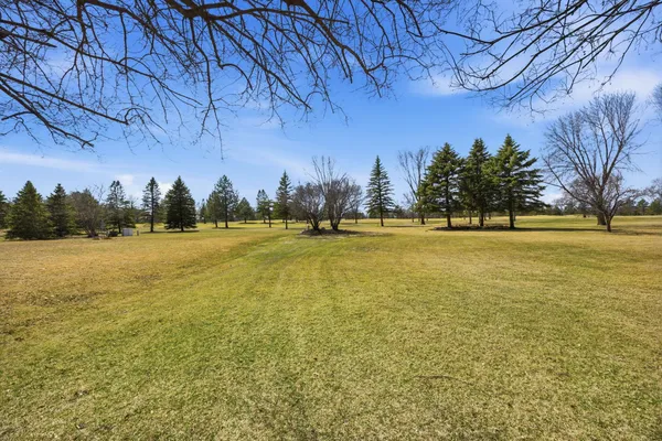 $660,000 | 1320 Heritage Avenue Northwest, Hutchinson, MN 55350