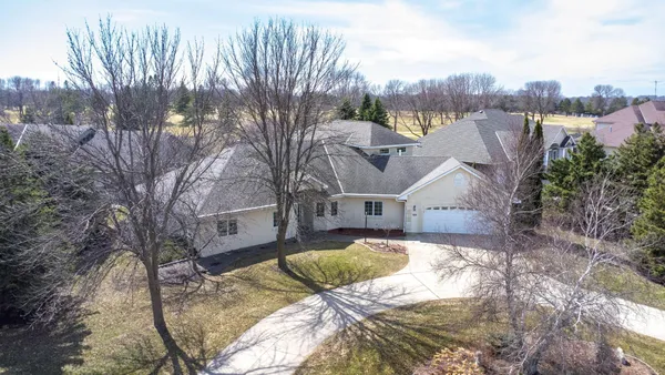 $660,000 | 1320 Heritage Avenue Northwest, Hutchinson, MN 55350