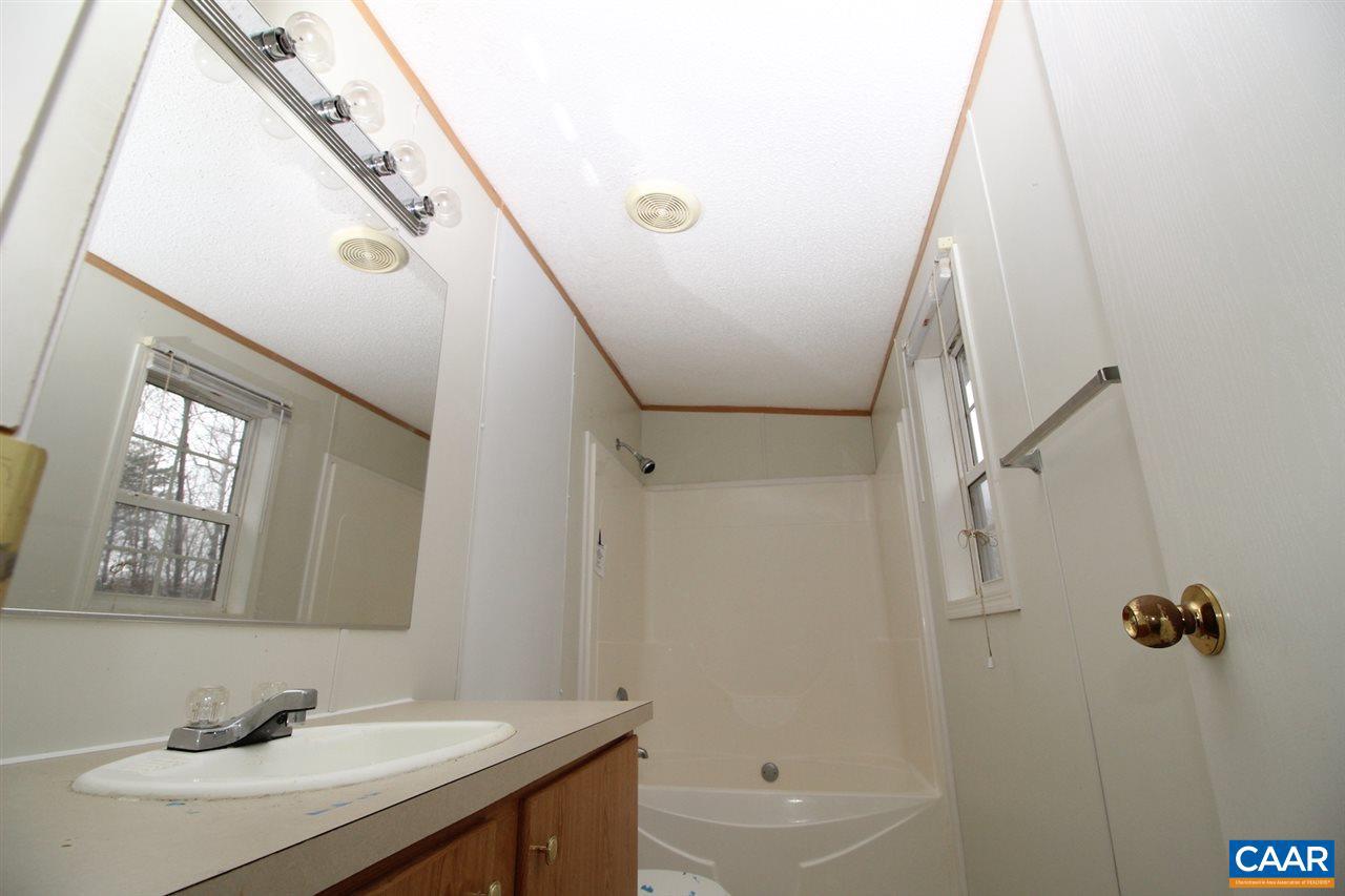 4320 Roundabout Road Louisa, VA 23093 - Photo 11 of 12