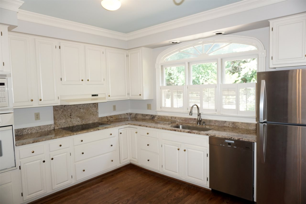 3330 Ridgecrest Court Raleigh, NC 27607 - Photo 5 of 25 Photo 5