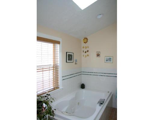 31 Aqueduct Road Wayland, MA 01778 - Photo 11 of 15 Gallery Image 11