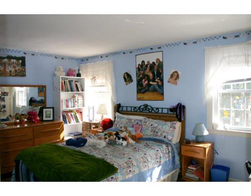 31 Aqueduct Road Wayland, MA 01778 - Photo 14 of 15 Gallery Image 14