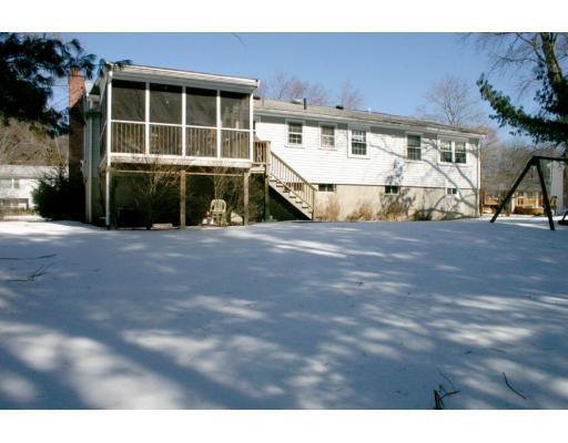 31 Aqueduct Road Wayland, MA 01778 - Photo 3 of 15 Gallery Image 3