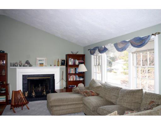 31 Aqueduct Road Wayland, MA 01778 - Photo 5 of 15 Gallery Image 5