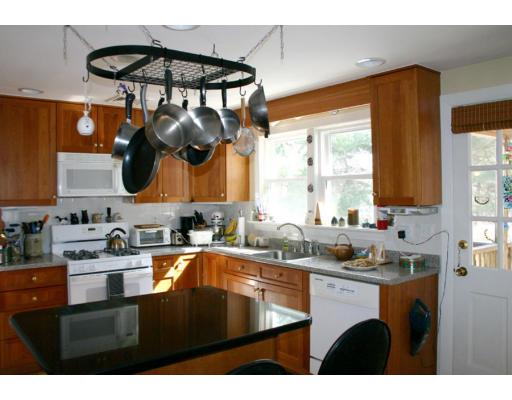31 Aqueduct Road Wayland, MA 01778 - Photo 7 of 15 Gallery Image 7