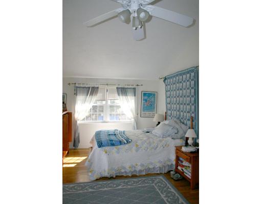 31 Aqueduct Road Wayland, MA 01778 - Photo 10 of 15 Gallery Image 10